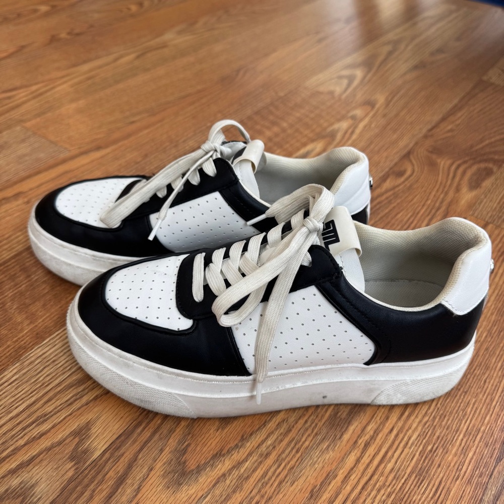 Steve Madden Ledge Platform Sneaker 🖤
